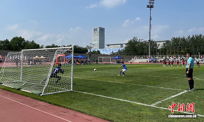 om, 决接踵而至, 百队杯的执 om, 决接踵而至, 百队杯的执