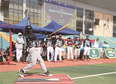 情融塞上, 青年慢投垒