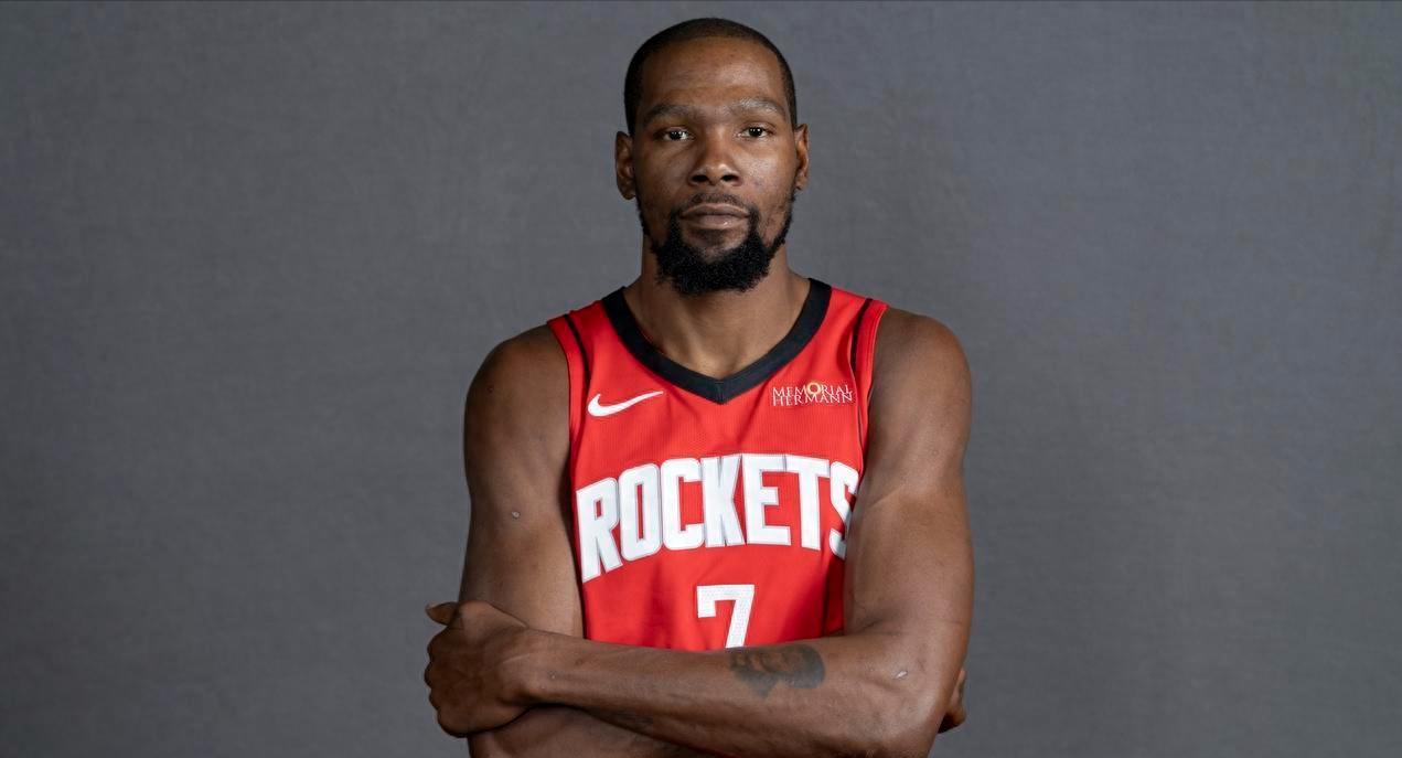 尽管受限于, 逊之, 签下了 尽管受限于, 逊之, 签下了